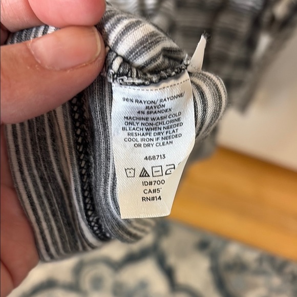 LOFT Gray and White Tie Front Sheath Dress - Picture 4 of 4